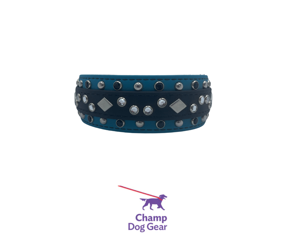 In STOCK - Black / Turquoise (black/stud) MegaBling 3